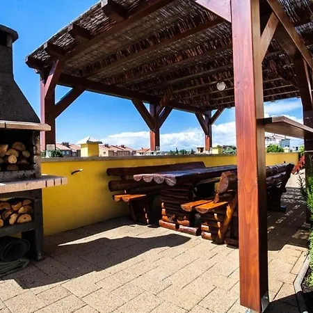 Apartman House Zaton *