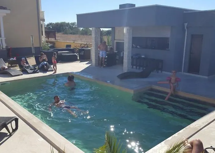 House Zaton Apartamento