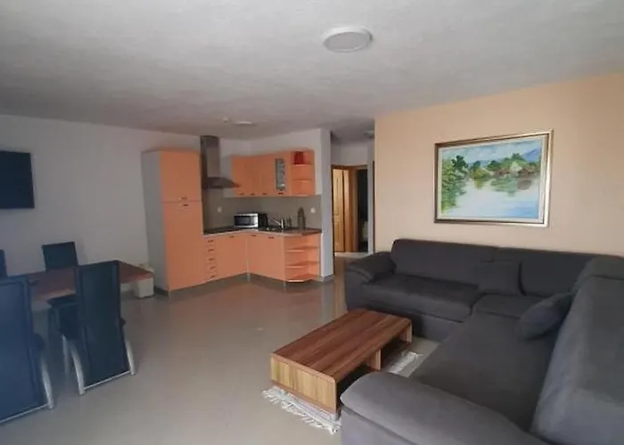 House Zaton * Nin