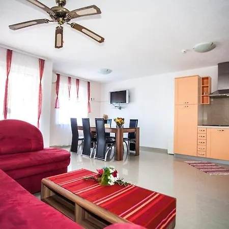 House Zaton Apartment